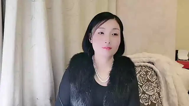 Rachel-6600 online show from December 3, 2025, 3:10 pm