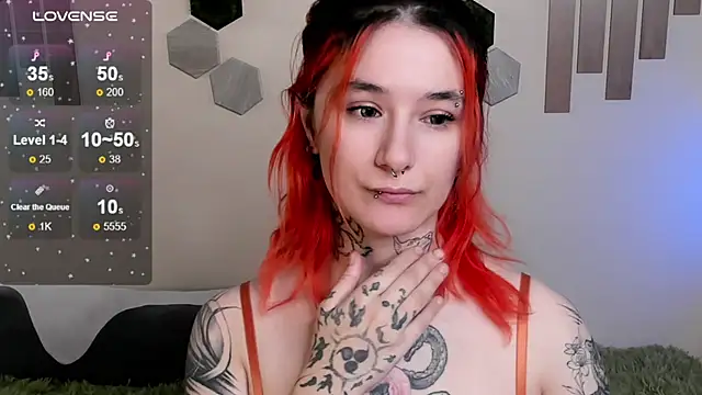 Angel Monica online show from October 6, 2025, 2:31 am