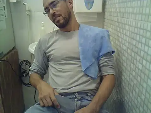 pdasgyn online show from September 19, 2025, 1:34 pm