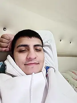 Kadir1320xh online show from March 19, 2025, 9:58 pm