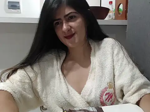 skyler1195 online show from August 6, 2026, 12:34 am