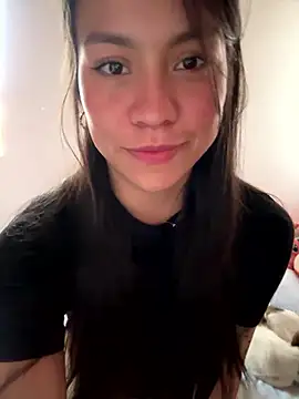 Snapshot of -Selene- chatting on January 15, 2026, 10:02 pm -Selene- online show from January 15, 2026, 10:02 pm