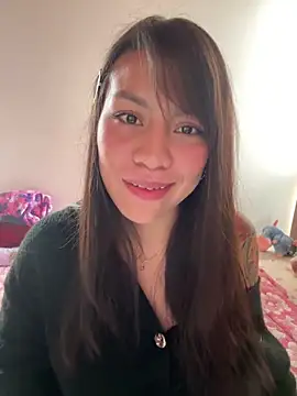 Snapshot of -Selene- chatting on April 6, 2026, 5:47 pm -Selene- online show from April 6, 2026, 5:47 pm