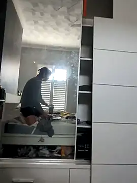 Nick-Ox online show from September 17, 2025, 3:03 pm