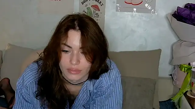 Snapshot of SweetDarling7 chatting on June 9, 2026, 12:28 pm SweetDarling7 online show from June 9, 2026, 12:28 pm