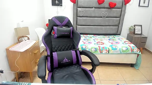 Tania Duque online show from March 14, 2026, 2:00 pm