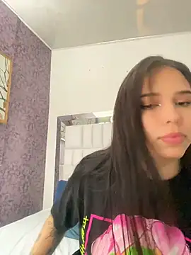 LunaCandy  online show from October 7, 2025, 1:52 pm