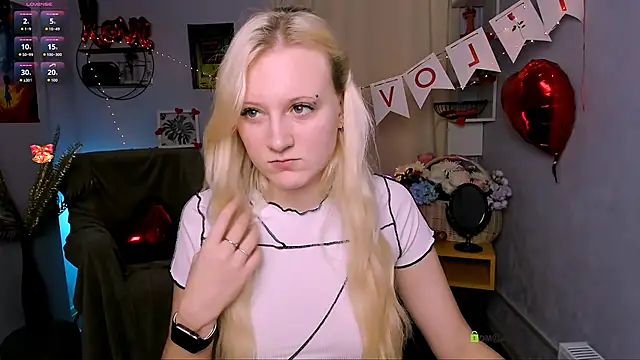 madam uliis online show from February 16, 2026, 10:44 am