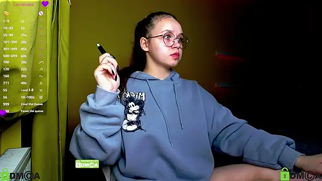 Lilysweet13 online show from October 27, 2025, 1:48 pm