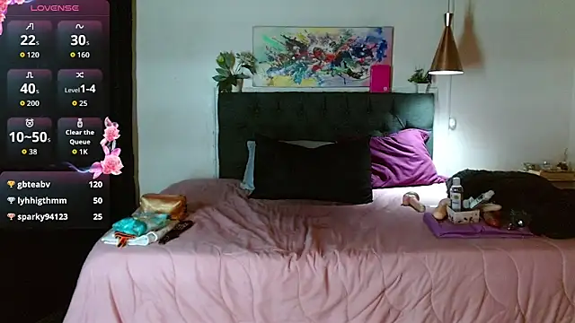 mia velvet1 online show from September 14, 2025, 11:09 am