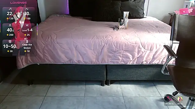 mia velvet1 online show from November 11, 2025, 1:22 pm