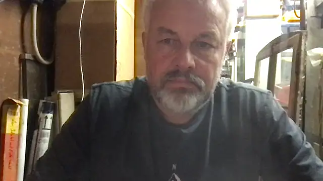 Berg Boy online show from October 17, 2025, 4:20 pm