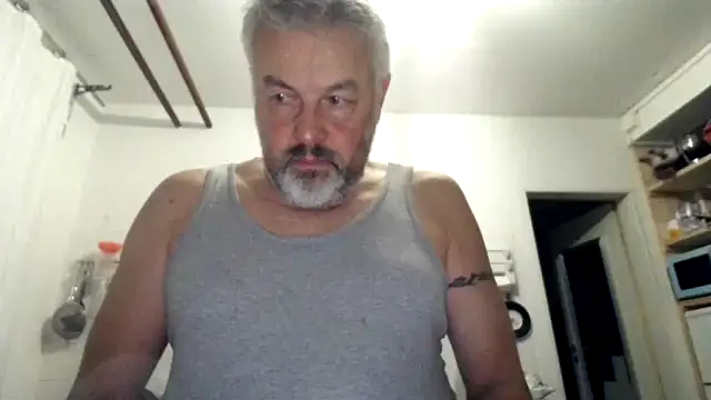 Berg Boy online show from October 27, 2025, 5:22 am