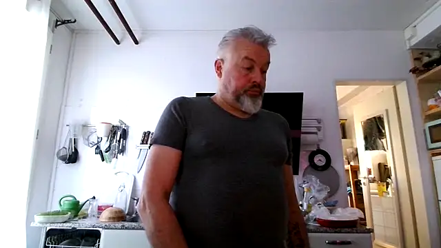 Snapshot of Berg_Boy chatting on February 26, 2026, 7:18 am Berg Boy online show from February 26, 2026, 7:18 am