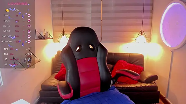 ISIS VALCHOS online show from October 20, 2025, 5:02 pm