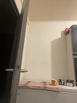 Hugo34bg online show from November 2, 2025, 2:36 am