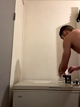 Hugo34bg online show from January 6, 2026, 3:43 am