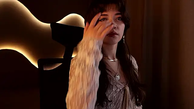 Miyuki wolf online show from March 5, 2026, 1:18 pm