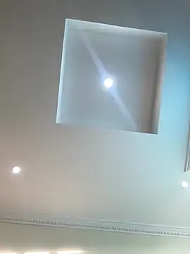 Ivelleee  online show from December 3, 2025, 10:08 pm