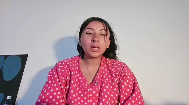 Snapshot of Khalessi-j chatting on March 13, 2025, 1:29 pm Khalessi-j online show from March 13, 2025, 1:29 pm