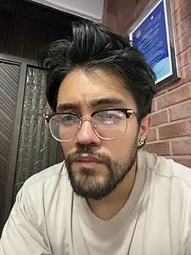 SrM0rgan online show from March 21, 2025, 3:55 am