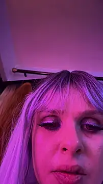 LoganPeny online show from November 21, 2025, 5:39 am