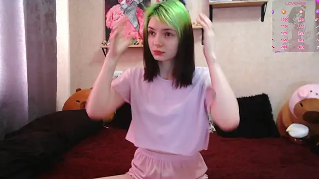 mavis li online show from October 7, 2025, 3:04 am