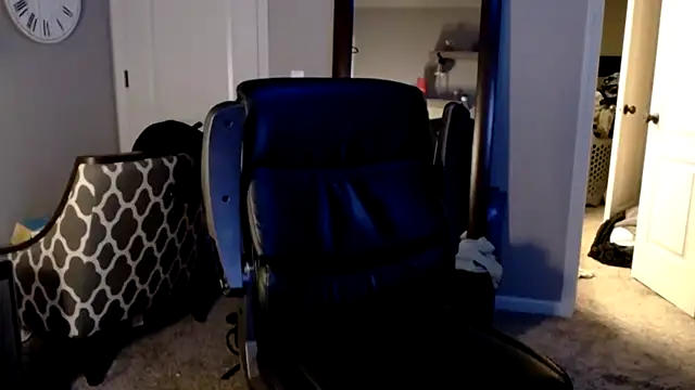 Snapshot of MidwestStroke chatting on February 25, 2026, 4:55 am MidwestStroke online show from February 25, 2026, 4:55 am