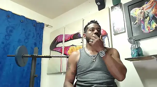 BladeFoxxx1 online show from March 19, 2025, 2:37 am