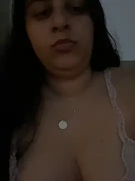 Snapshot of Veramaia chatting on July 30, 2026, 1:32 pm Veramaia online show from July 30, 2026, 1:32 pm
