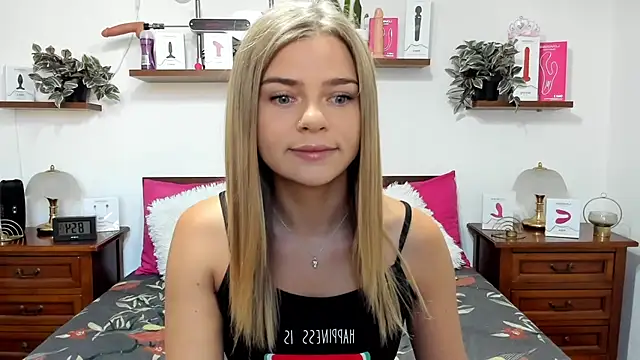 HaleyReedme online show from September 18, 2025, 6:59 am