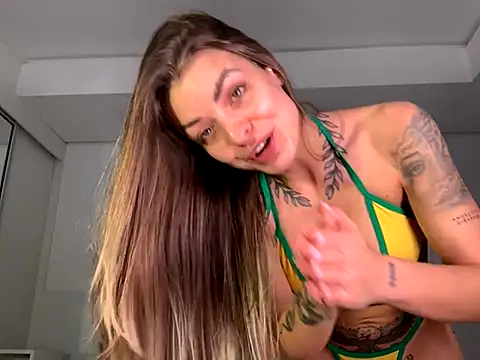 azimmer   online show from October 6, 2025, 6:16 pm