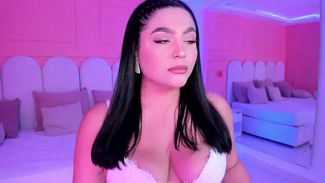 eva sainnt online show from April 6, 2026, 1:36 am