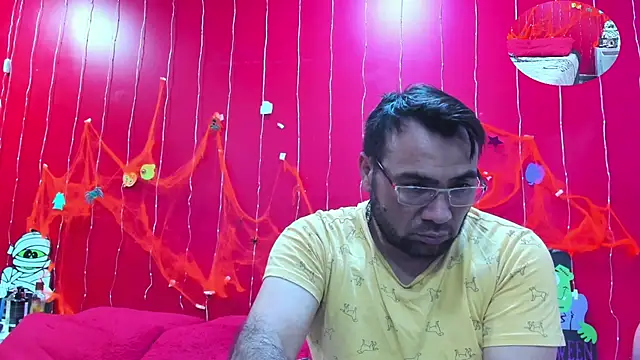 Snapshot of Mariham-Murath chatting on October 22, 2025, 9:20 am Mariham-Murath online show from October 22, 2025, 9:20 am