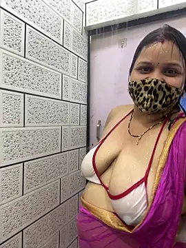 Catchybusty online show from June 20, 2026, 8:17 am