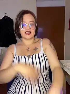 Snapshot of Mistress_Niky_ chatting on May 10, 2026, 5:51 pm Mistress Niky online show from May 10, 2026, 5:51 pm