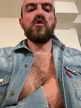 Rimmingtop online show from March 17, 2025, 8:51 pm