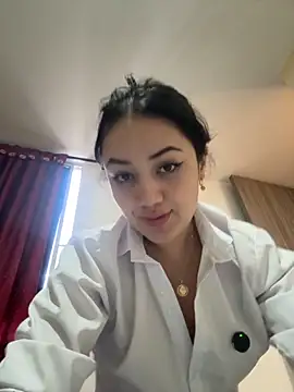 Snapshot of Isa_1207 chatting on September 20, 2025, 10:33 pm Isa 1207 online show from September 20, 2025, 10:33 pm