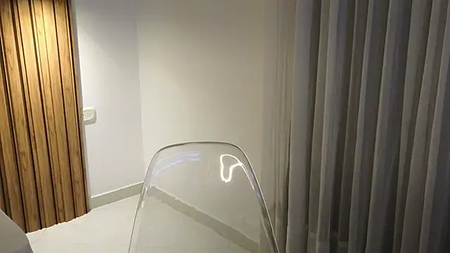 Snapshot of Isa_1207 chatting on November 5, 2025, 1:16 am Isa 1207 online show from November 5, 2025, 1:16 am