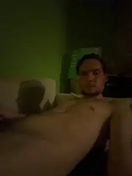 Snapshot of YoungTopGuy chatting on January 31, 2026, 10:08 pm YoungTopGuy online show from January 31, 2026, 10:08 pm