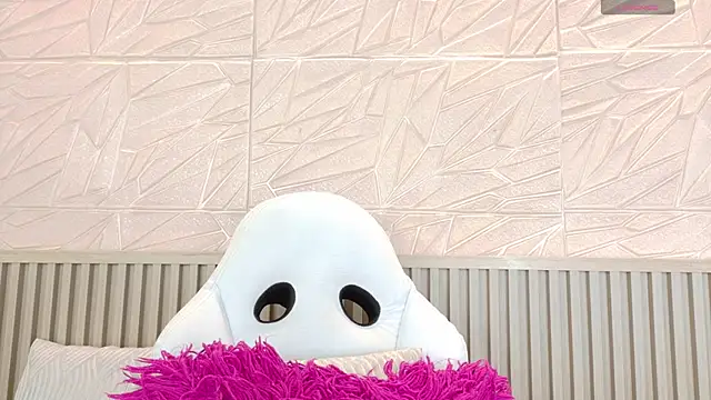 Gaviluc  online show from February 9, 2026, 12:31 pm