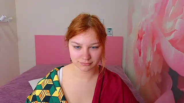 AngelinaLow online show from April 7, 2026, 11:32 am