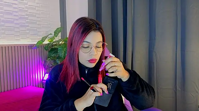 TiffanyWalk online show from October 14, 2025, 11:11 am