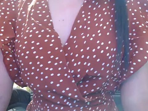 TheMostBeautifullGirl- online show from October 18, 2025, 5:57 pm