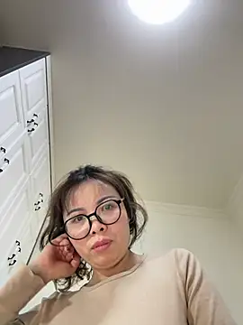 aa520uv online show from April 8, 2026, 2:06 pm