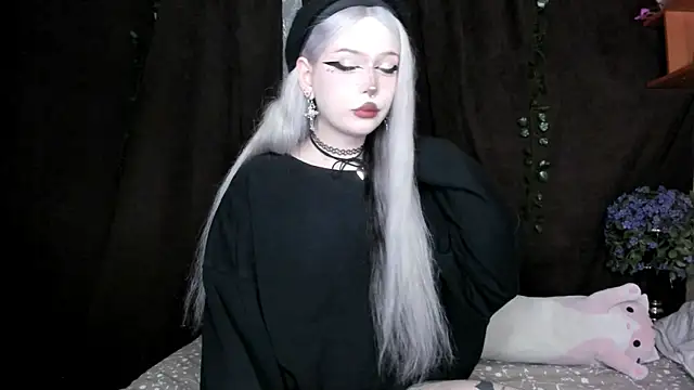 amelia mays xx online show from November 6, 2025, 7:48 pm