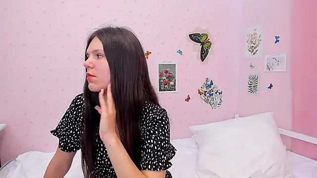 DevonaGrooms online show from March 16, 2025, 6:31 am