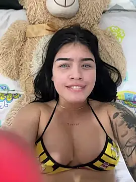 Snapshot of Candy_Roose chatting on March 21, 2025, 3:55 am Candy Roose online show from March 21, 2025, 3:55 am