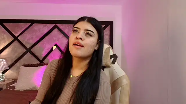 Snapshot of Candy_Roose chatting on October 31, 2025, 3:51 am Candy Roose online show from October 31, 2025, 3:51 am