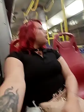 LEIDY LORENA online show from November 16, 2025, 3:12 am